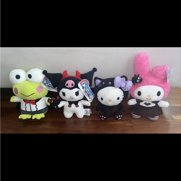 Sanrio Other - Halloween Hello Kitty & Friends Set of 4 (8 inch) plush My Melody Kuromi Kerropi